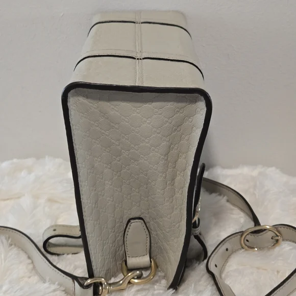 Gucci Guccissima Beige Crossbody Bag - Picture 7 of 12
